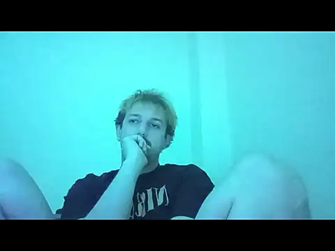 Snapshot of iammos_teen chatting on 05/02/26, 01:32 iammos teen online show from 05/02/26, 01:32