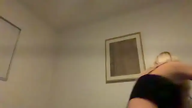 kenziesmithh online show from 05/19/26, 05:14