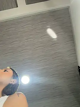 HayleyRoss  online show from 06/16/26, 10:56