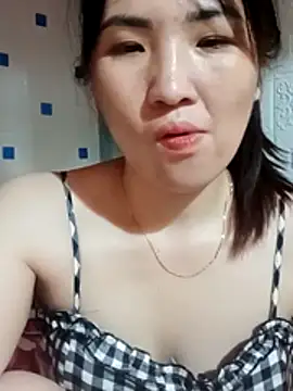 Snapshot of Kee2000 chatting on 06/14/26, 03:25 Kee2000 online show from 06/14/26, 03:25