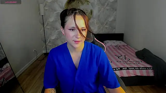 Snapshot of Julia_Shyy chatting on 07/05/26, 01:45 Julia Shyy online show from 07/05/26, 01:45