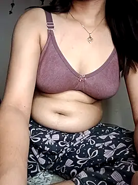 Snapshot of sexy_pritii chatting on 06/12/26, 05:28 sexy pritii online show from 06/12/26, 05:28