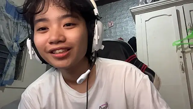 SusannahDiffee online show from 04/30/26, 01:17