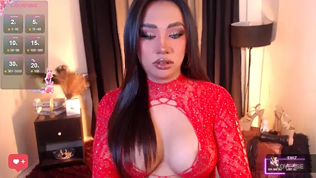 Snapshot of LoveMarie69xoxo chatting on 06/19/26, 03:27 LoveMarie69xoxo online show from 06/19/26, 03:27