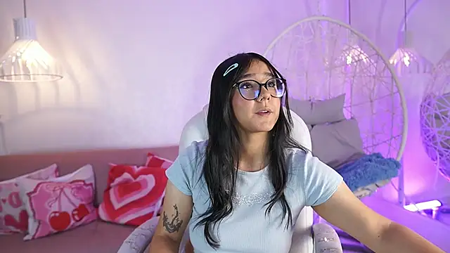 VioletJoness  online show from 06/16/26, 11:35