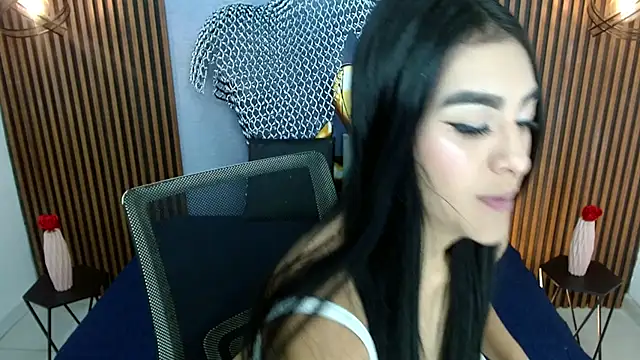 Snapshot of RoxxySweet01 chatting on 05/14/26, 12:56 RoxxySweet01 online show from 05/14/26, 12:56