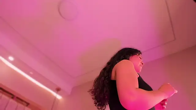 LilithBloom7 online show from 05/11/26, 04:04