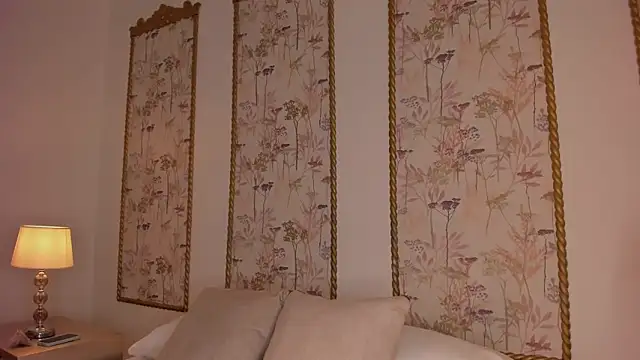 sara castro24  online show from 06/15/26, 03:36