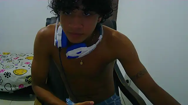Snapshot of Hansel_take chatting on 05/04/26, 06:48 Hansel take online show from 05/04/26, 06:48