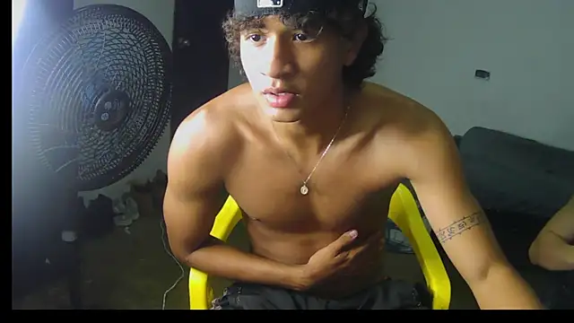 Snapshot of Hansel_take chatting on 05/22/26, 10:37 Hansel take online show from 05/22/26, 10:37