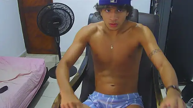 Snapshot of Hansel_take chatting on 07/27/26, 06:26 Hansel take online show from 07/27/26, 06:26