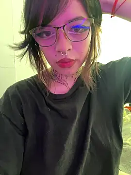 Snapshot of BabySixxxx chatting on 06/13/26, 04:38 BabySixxxx online show from 06/13/26, 04:38
