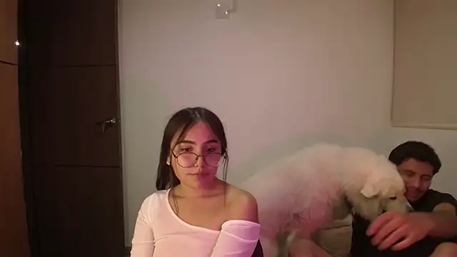 Snapshot of abbyyandmaxx chatting on 05/15/26, 04:41 abbyyandmaxx online show from 05/15/26, 04:41
