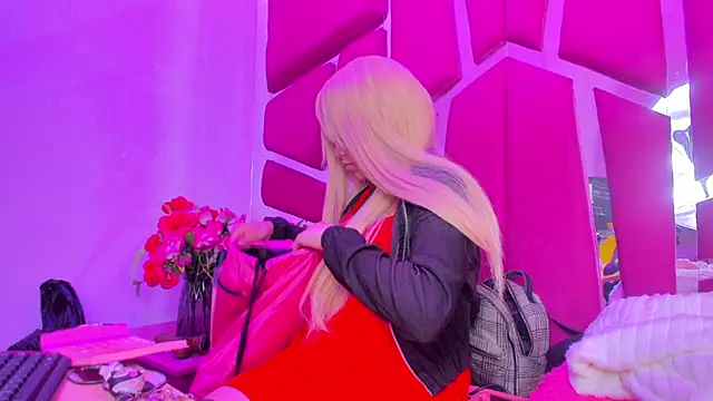 Snapshot of ivyqueen28 chatting on 06/01/26, 09:49 ivyqueen28 online show from 06/01/26, 09:49