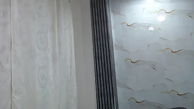 Snapshot of Liaa_cams chatting on 06/14/26, 02:57 Liaa cams online show from 06/14/26, 02:57