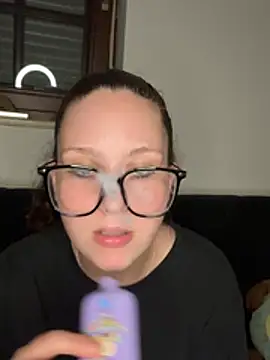 CuteBeaX online show from 06/02/26, 06:43