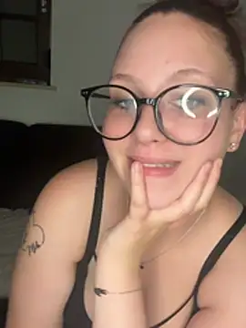 CuteBeaX online show from 06/30/26, 07:59