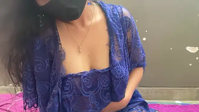 Snapshot of Kanika_76 chatting on 07/31/26, 10:25 Kanika 76 online show from 07/31/26, 10:25