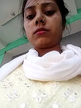 Simmi-00 online show from 05/07/26, 04:18