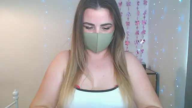 MillaVelvet online show from 05/07/26, 10:53