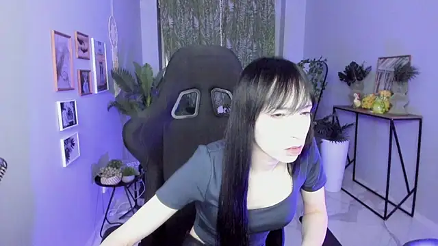 Snapshot of SeraphineSparda chatting on 05/28/26, 11:29 SeraphineSparda online show from 05/28/26, 11:29