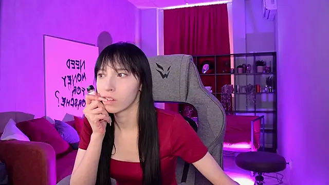 Snapshot of SeraphineSparda chatting on 06/30/26, 12:39 SeraphineSparda online show from 06/30/26, 12:39