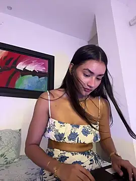 Snapshot of Sweet_celene chatting on 06/07/26, 02:54 Sweet celene online show from 06/07/26, 02:54