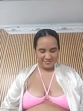 Snapshot of NATY_BUSTOS chatting on 05/30/26, 01:57 NATY BUSTOS online show from 05/30/26, 01:57