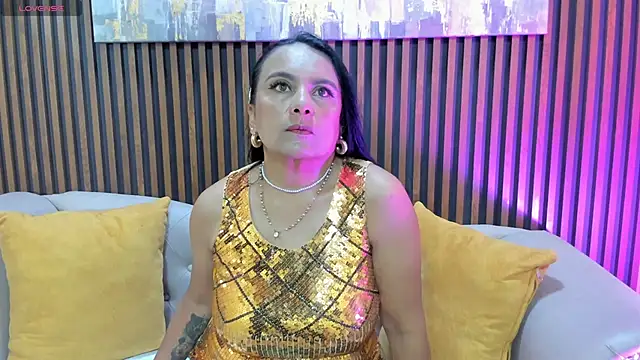 Roxanna moore online show from 04/30/26, 02:34