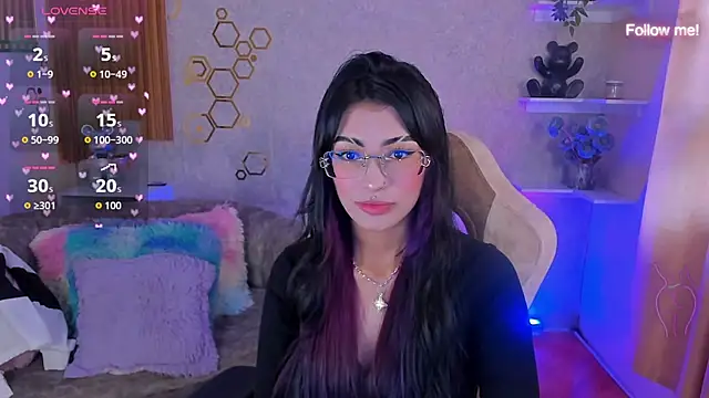 mia smoke  online show from 06/10/26, 03:33