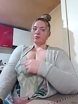Mommyhotboobies1 online show from 05/01/26, 09:30