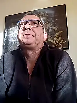 Snapshot of Soloyan chatting on 12/21/24, 08:07 Soloyan online show from 12/21/24, 08:07