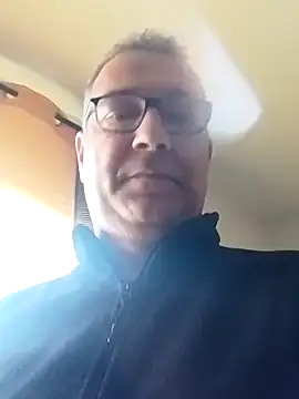 Snapshot of Soloyan chatting on 12/26/24, 03:31 Soloyan online show from 12/26/24, 03:31