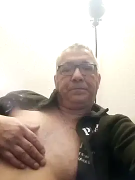 Snapshot of Soloyan chatting on 01/10/25, 06:31 Soloyan online show from 01/10/25, 06:31