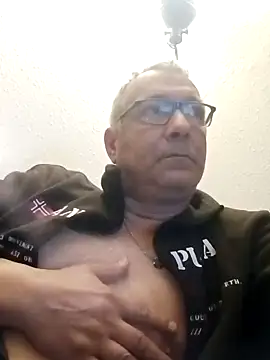 Snapshot of Soloyan chatting on 01/17/25, 05:53 Soloyan online show from 01/17/25, 05:53