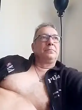 Snapshot of Soloyan chatting on 01/22/25, 08:51 Soloyan online show from 01/22/25, 08:51