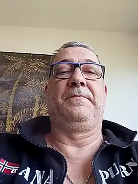 Snapshot of Soloyan chatting on 03/02/25, 12:22 Soloyan online show from 03/02/25, 12:22