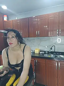 Elizabeth bennett online show from 05/20/26, 03:07