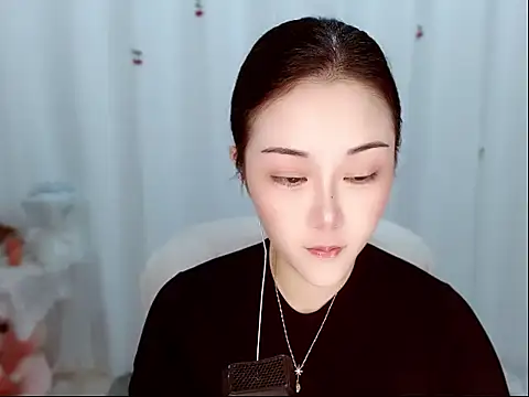 Snapshot of Amy-cnbaby chatting on 06/06/26, 01:32 Amy-cnbaby online show from 06/06/26, 01:32