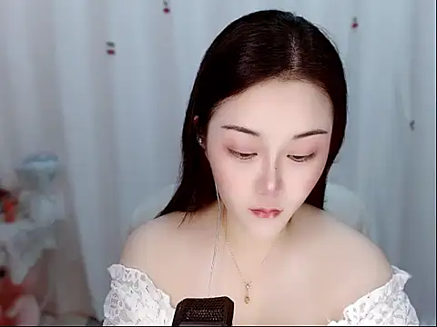 Snapshot of Amy-cnbaby chatting on 06/07/26, 01:32 Amy-cnbaby online show from 06/07/26, 01:32