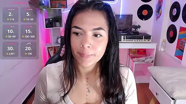 Snapshot of Duulce_mia chatting on 06/13/26, 11:08 Duulce mia online show from 06/13/26, 11:08