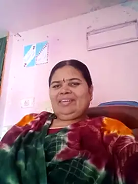 Snapshot of dheepika11 chatting on 05/28/26, 03:37 dheepika11 online show from 05/28/26, 03:37