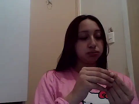 Snapshot of 010874 chatting on 06/04/26, 03:56 010874 online show from 06/04/26, 03:56