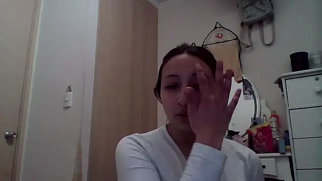 Snapshot of 010874 chatting on 07/03/26, 05:03 010874 online show from 07/03/26, 05:03