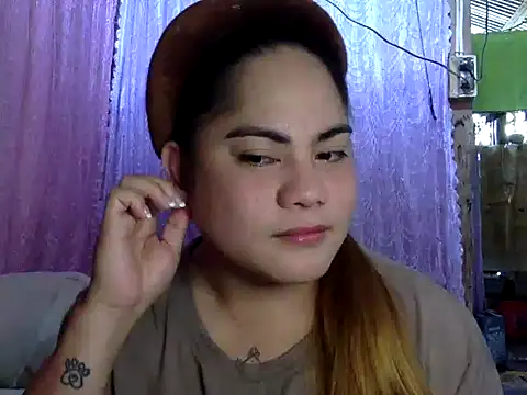 Lucy69-S online show from 05/14/26, 01:56