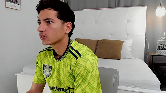 Alejo-and-Thiago online show from 06/22/26, 12:24