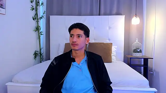Alejo-and-Thiago online show from 07/20/26, 01:24
