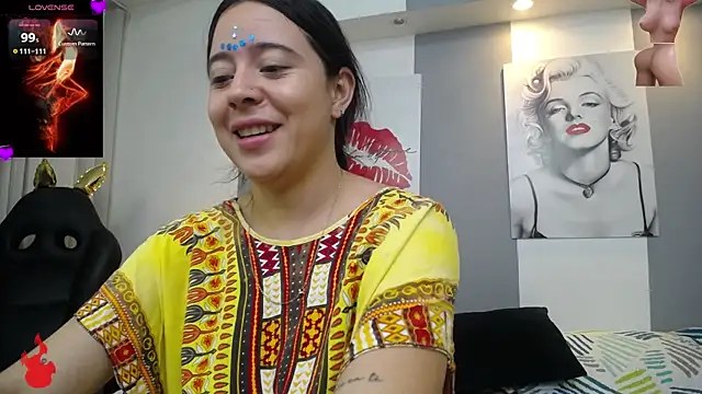 Snapshot of _tamara_priya_ chatting on 06/25/26, 11:37 tamara priya online show from 06/25/26, 11:37