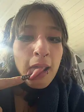 Evelin Hellsing online show from 06/14/26, 02:24