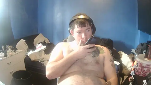 Snapshot of hunter_lust97 chatting on 05/21/26, 03:19 hunter lust97 online show from 05/21/26, 03:19